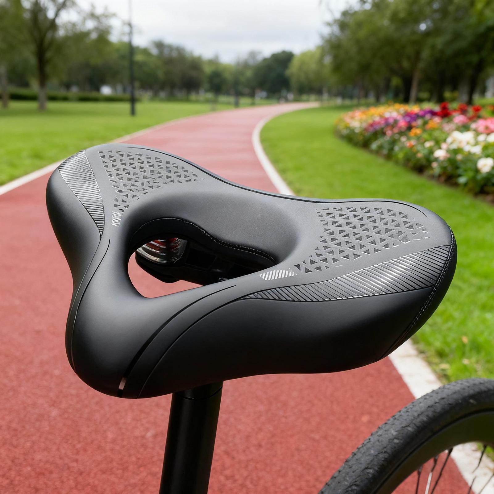 サイクルシートクッション 全天候型 滑り止め 幅広 中空サイ - Cycling Commute Distance のレビューと価格